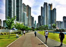 Cinta Costera Panama City, Panama, with joggers and bikers – Best Places In The World To Retire – International Living